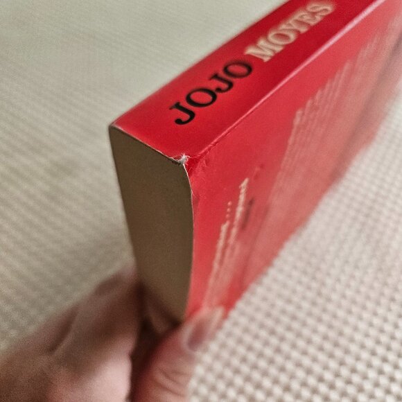 4/$40 2012‎ - Me before you by Jojo Moyes  - Paperback - Picture 4 of 6